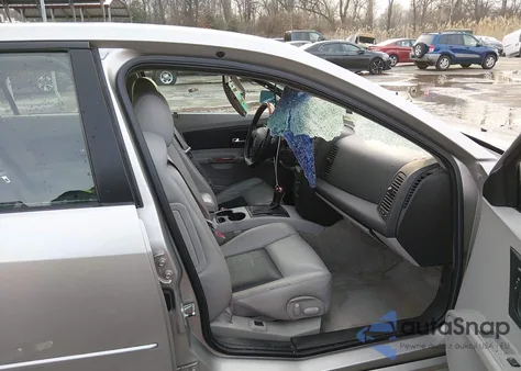 2004 Cadillac Cts Standard z USA, uszkodzony, nr VIN 1G6DM577140150262